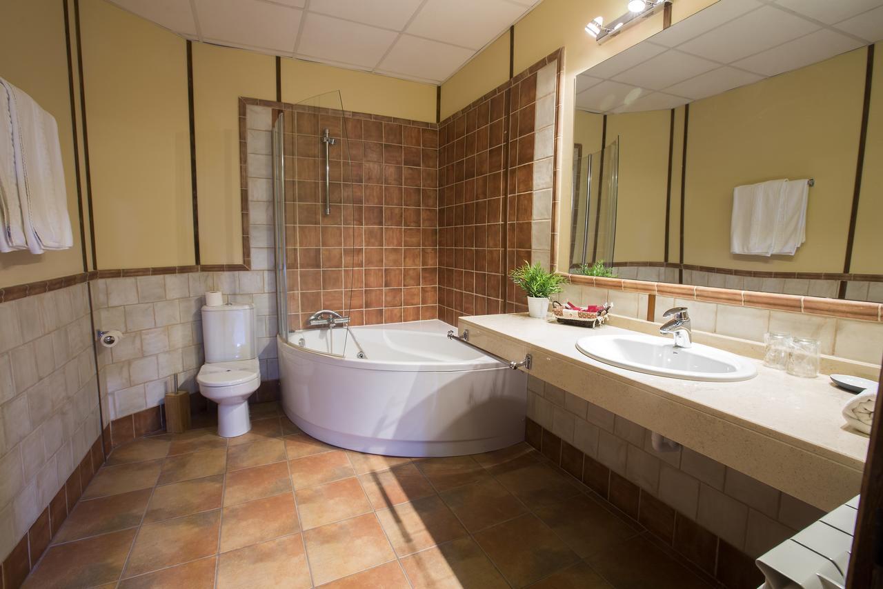 Hotel Rural Restaurante Las Baronas Santa Cruz de la Salceda Екстериор снимка